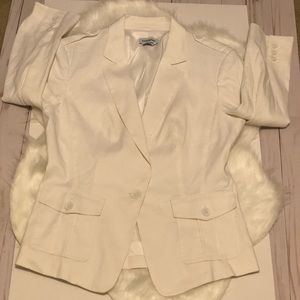🌹SALE🌹Bebe white blazer size 8